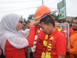 Antusias Sambut Piala Adipura, Warga Padati Simpang Gudang Manggopoh
