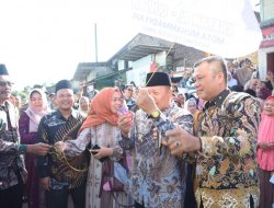 Bupati Agam Lepas Pawai Taaruf Perayaan Khatam MDTA Batu Palano