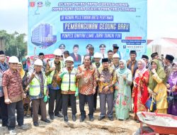 Silaturahmi Akbar Anak Nagari Sungai Pua, Bupati Agam Letakkan Batu Pertama Pembangunan Gedung Baru Ponpes Diniyah Limo Jurai