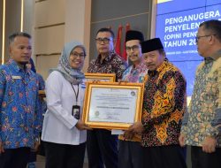 Terima Penghargaan dari Ombudsman RI, Pemkab Agam Peringkat III Penilaian Pelayanan Publik