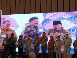 Bupati Agam Terima Materi Hasil Bantuan Teknis RDTR