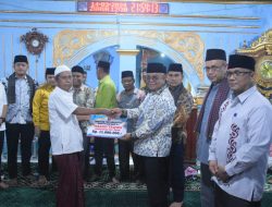 Malam Keempat Ramadan, TSR Agam Sambangi Masjid Taqwa Labuhan