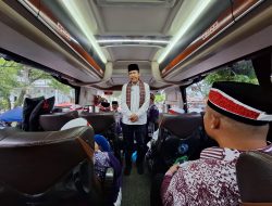Bupati Agam Lepas 316 Calon Jemaah Haji ke Asrama Tabing