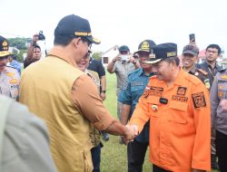 Bupati Agam Sambut Kepala BNPB dan Gubernur Sumbar, Tinjau Dampak Bencana di Bukik Batabuah,
