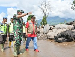 Presiden Jokowi Kunjungi Lokasi Banjir di Agam