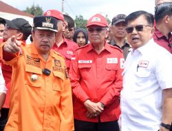 Kunjungi Lokasi Terdampak Bencana, Jusuf Kalla Ketua PMI Disambut Bupati Agam