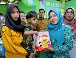 Kunjungi Posyandu Maranti, Ketua TP PKK Agam Berikan Motivasi Para Kader