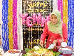 Penuh Haru, Ketua TP PKK Agam Berulang Tahun