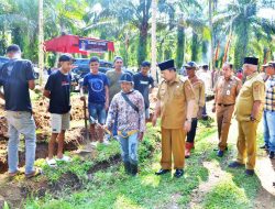 Bupati Agam Hadiri Goro Pembukaan Jalan di Padang Mardani