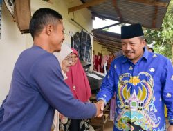 Pemnag Gadut Kembali Bedah Rumah Warga, Bupati Agam Ikut Sumbang Rp5 Juta