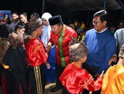 Dibanjiri Ribuan Warga, Bupati Agam Minta Lestarikan Adat dan Budaya