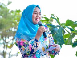 Ketua TP PKK Agam Hadiri Capacity Building TP PKK Kecamatan Ampek Angkek di Pantai Sunua