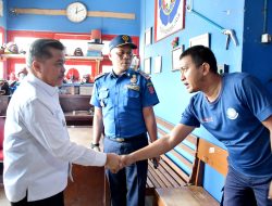 Sigap dan Tangguh, Damkar Agam Tuai Pujian Bupati Usai Bantu Kebakaran Pasar Payakumbuh
