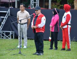 Meriah, Ratusan Masyarakat Ikuti Gerak Jalan Santai HUT RI ke-80