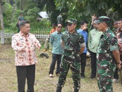 Bupati Agam Dampingi Danrem 032 WBR Tinjau Lokasi Sementara Marshalling Area Yonif TP 901