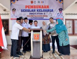 Bupati Agam Buka Sekolah Keluarga Angkatan II di Kamang Hilia