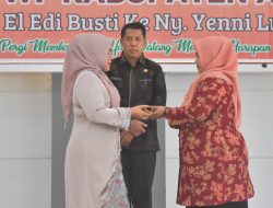 Pisah Sambut Ketua DWP Agam Penuh Haru