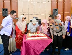 Kadinkes Agam Buka Bhakti Sosial Kesehatan Dalam Rangka HUT IDI ke-75