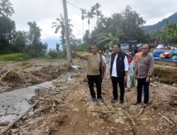 Sekda Agam Lepas Rombongan Kementerian Pertanian Salurkan Bantuan ke Sungai Batang