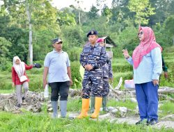 Ketua TP.PKK Agam Survei Sumber Air Bersih Untuk Warga Terdampak Bencana di Sungai Batang