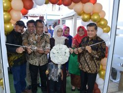 Bupati Agam Hadiri Grand Opening Klinik Pratama Noor di Bukittinggi