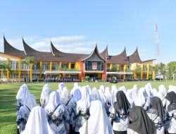 Ketua DPRD Agam Jadi Inspektur Upacara, Peringatan Hari Otonomi Daerah ke-30 Tekankan Sinergi Pusat-Daerah