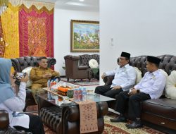 Siap Bersinergi, Rinalfi Kakan Kemenag Agam Silaturahmi Dengan Bupati Beni Wallis