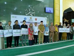 Baznas Agam Salurkan Zakat Rp410 Juta kepada 151 Mustahik