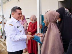 Di Tengah Pemulihan Pascabencana, Bupati Agam Sambangi Penghuni Huntara