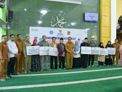 Baznas Agam Salurkan Zakat Rp708 Juta Untuk 321 Mustahik, Mayoritas Untuk Pendidikan