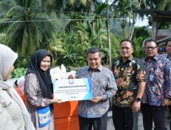 KKP Salurkan Sarana Produksi dan Tebar Benih Ikan, Tandai Dimulainya Pemulihan Budidaya di Agam