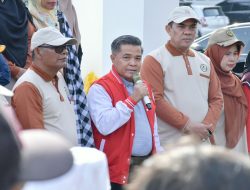 Bupati Agam Lepas Jalan Santai Sahabat Haji, Perkuat Kebersamaan dan Syiar Islam