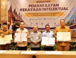 Perkuat Pelindungan Kekayaan Intelektual, Wabup Agam Tekan MoU Dengan Kanwil Kemenkum Sumbar